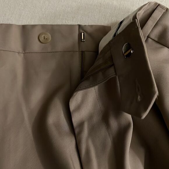 Joseph A Banks Traveler collection shorts British Tan tailored fit 38 NWOT - Picture 9 of 9